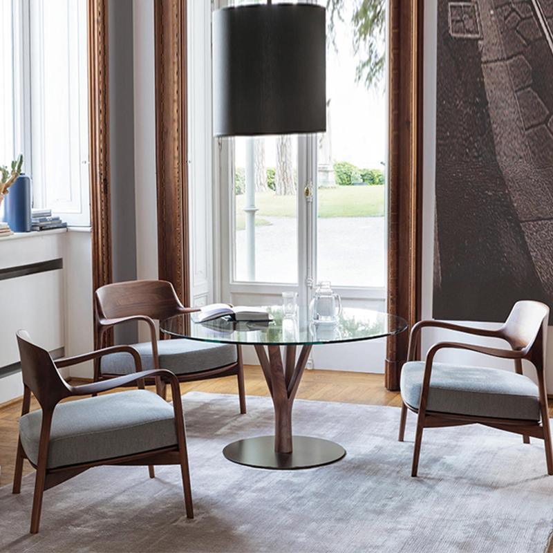 Vienna Elegant Armchair